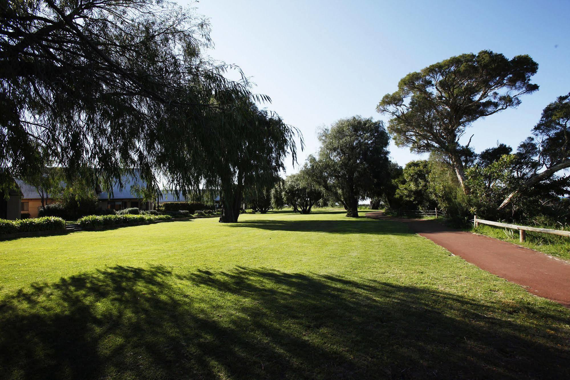 Whalers Cove Villas Dunsborough Eksteriør billede